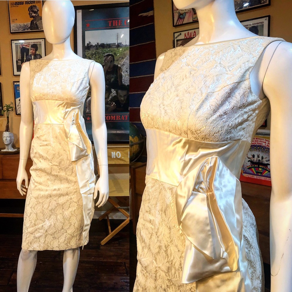 Vintage 1960’s Lace Wedding Dress Dead Stock